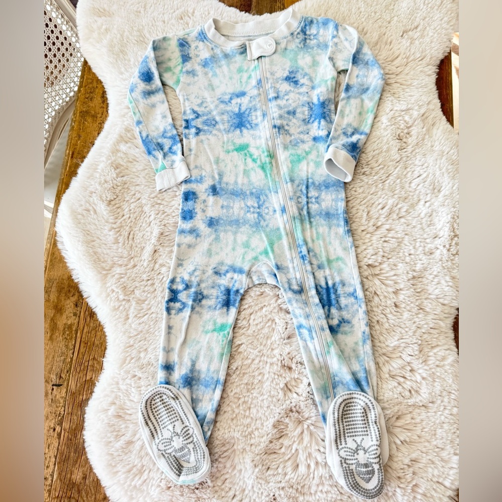 Burt’s Bees Baby Footies Tie Dye Pajamas 18 mos